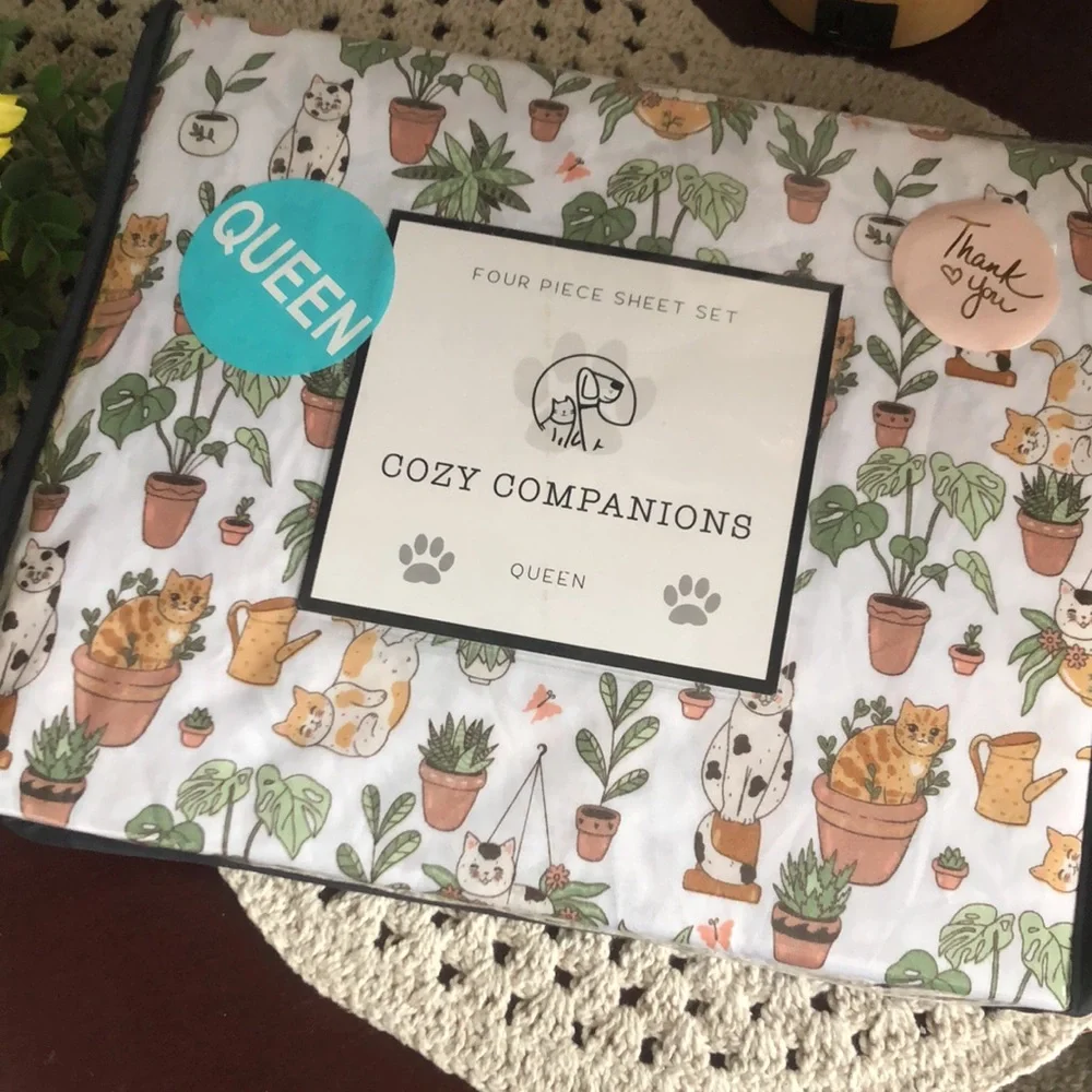 Cozy Companions Cat and Plants Print Sheet Set - QUEEN
